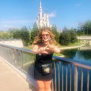 Meet your Posher, Gracie